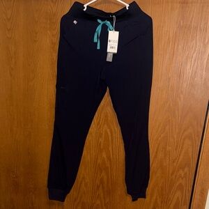 Figs navy jogger scrubs size XS